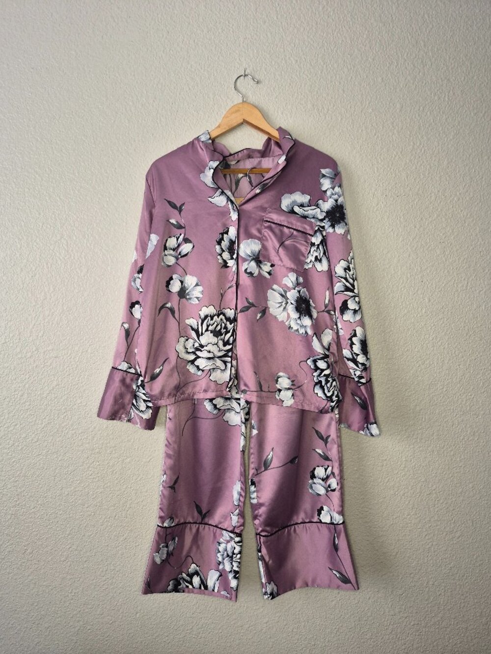 Linea Donatella Purple Floral Satin Pajama Set Women's M Button Front Pants